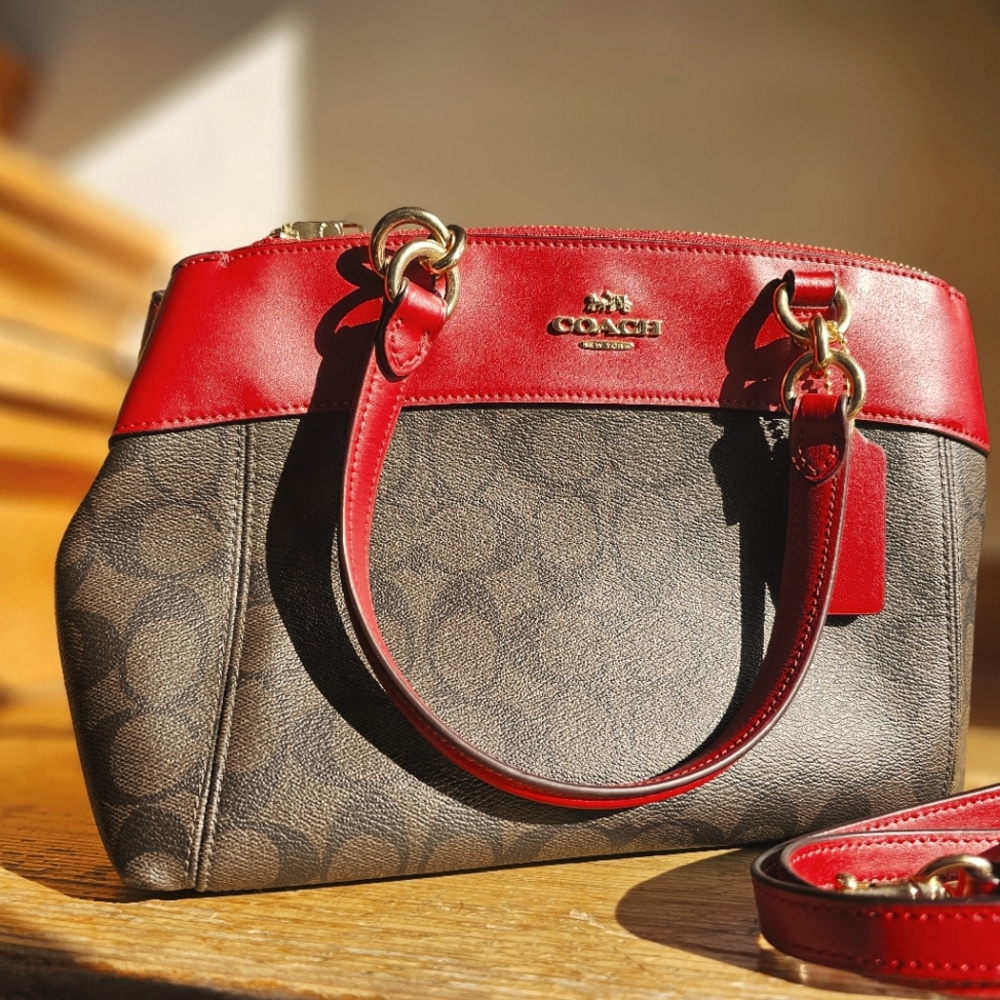 Coach Brooke Carryall Brown / Red